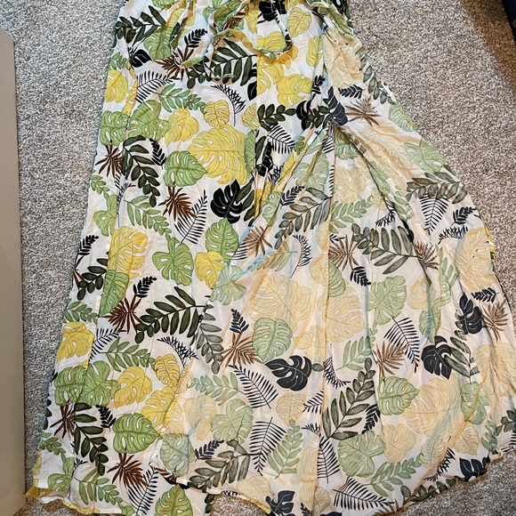 Tropical Wide Leg Pants - Picture 2 of 7